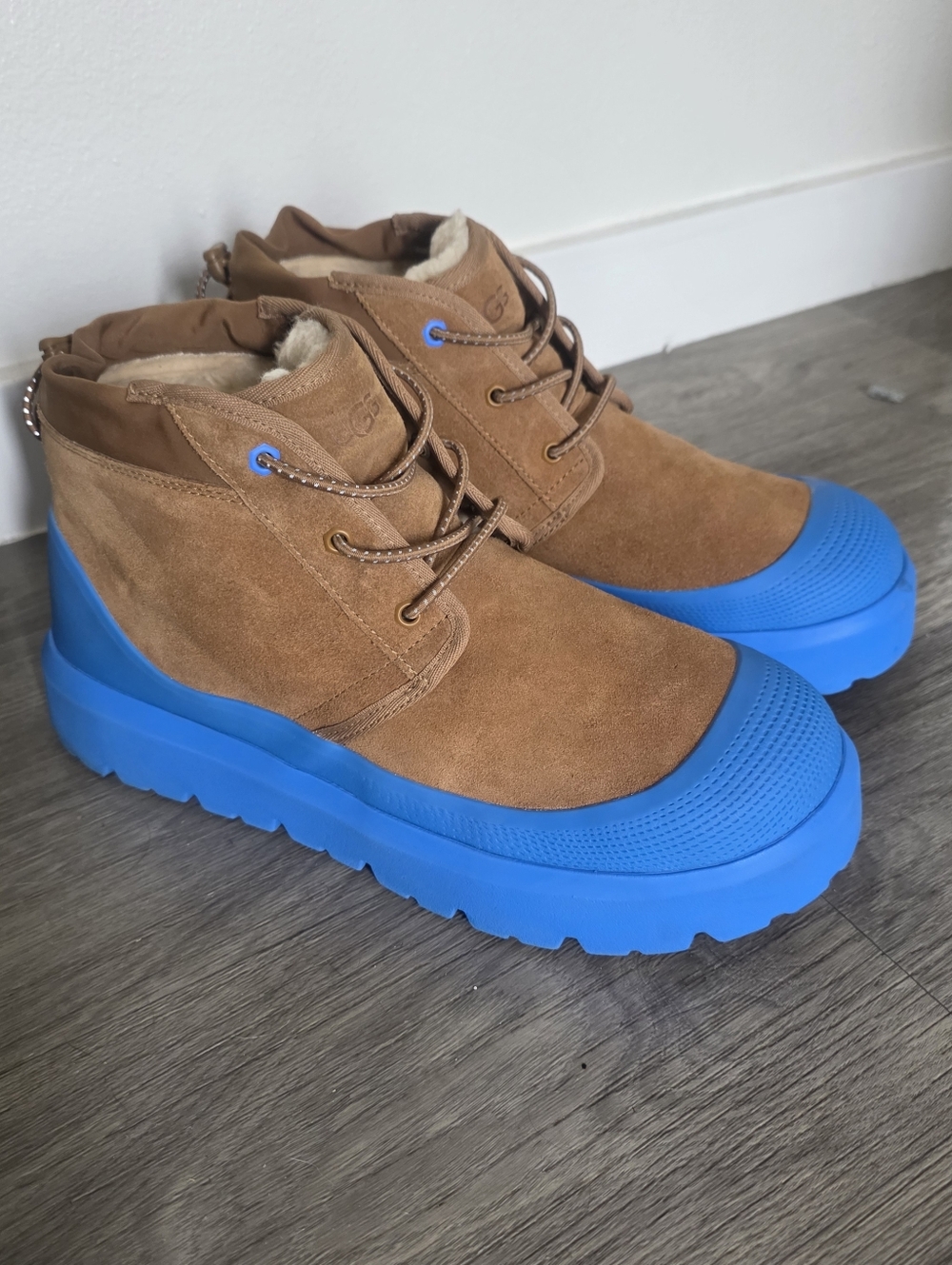 Mens UGG Neumel Weather Hybrid Size 11